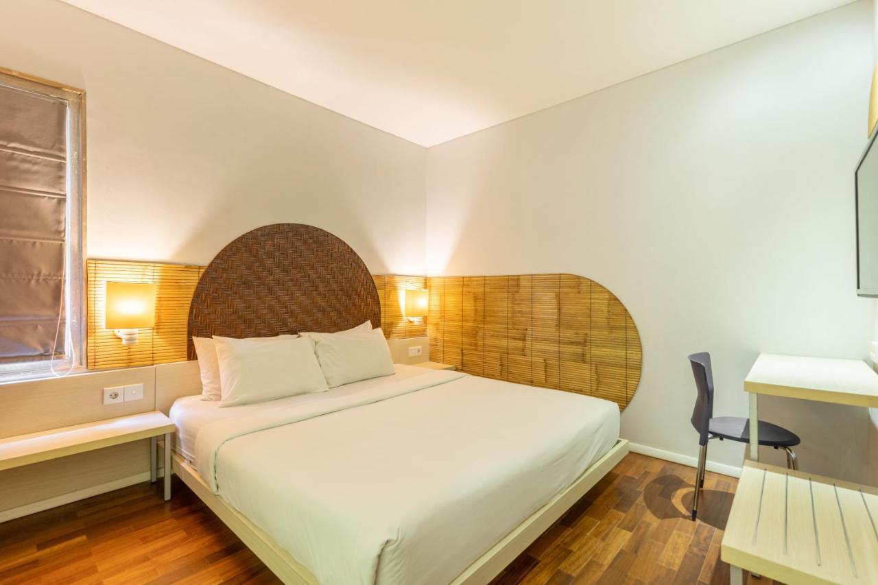 Cove Renata Hotel